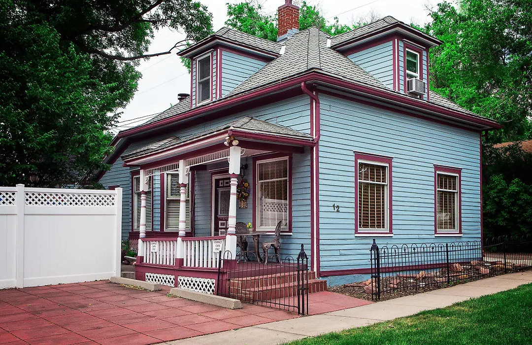 Holden House 1902 Bed & Breakfast Inn-1